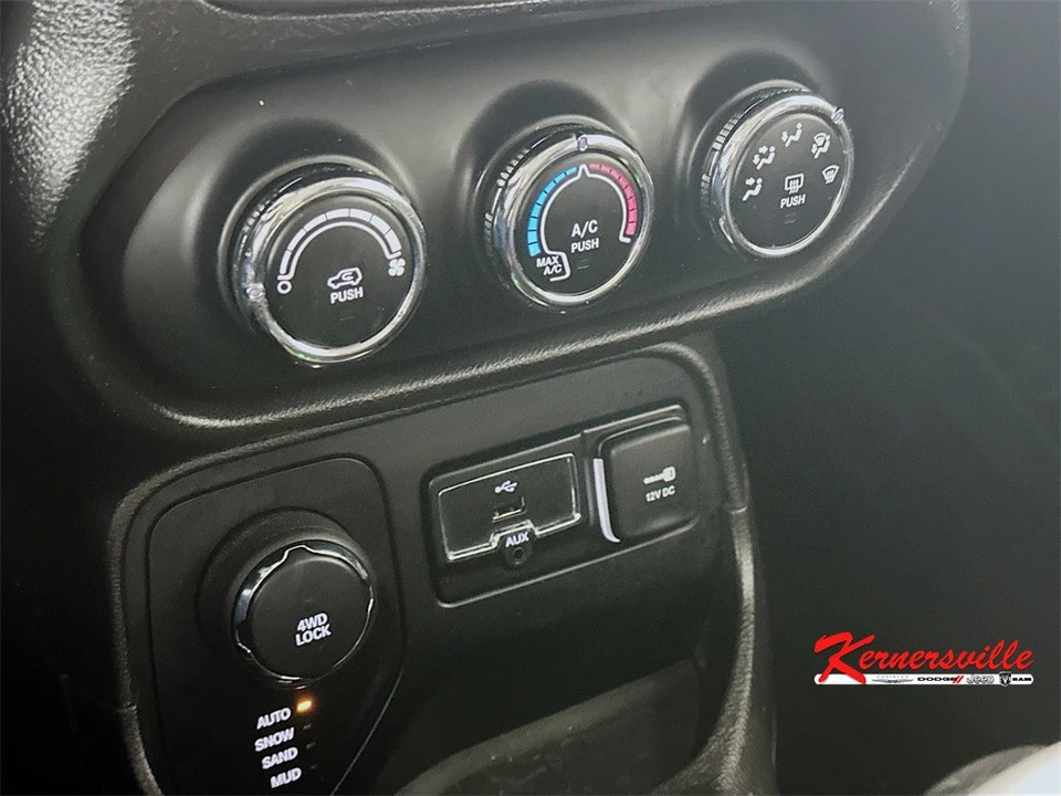 2017 Jeep Renegade - Image 19 of 21