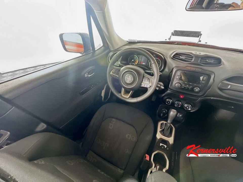 2017 Jeep Renegade - Image 9 of 21