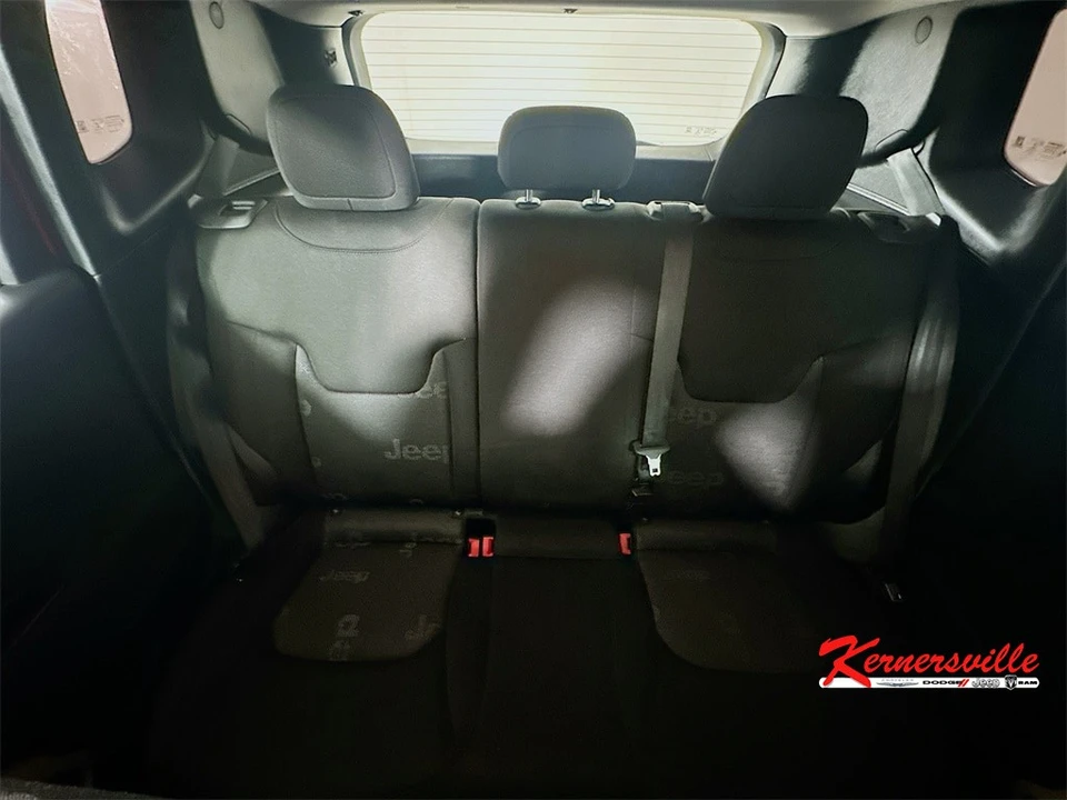 2017 Jeep Renegade - Image 13 of 21