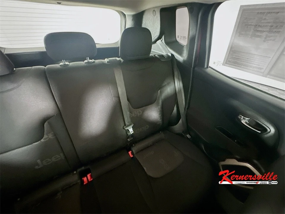 2017 Jeep Renegade - Image 15 of 21