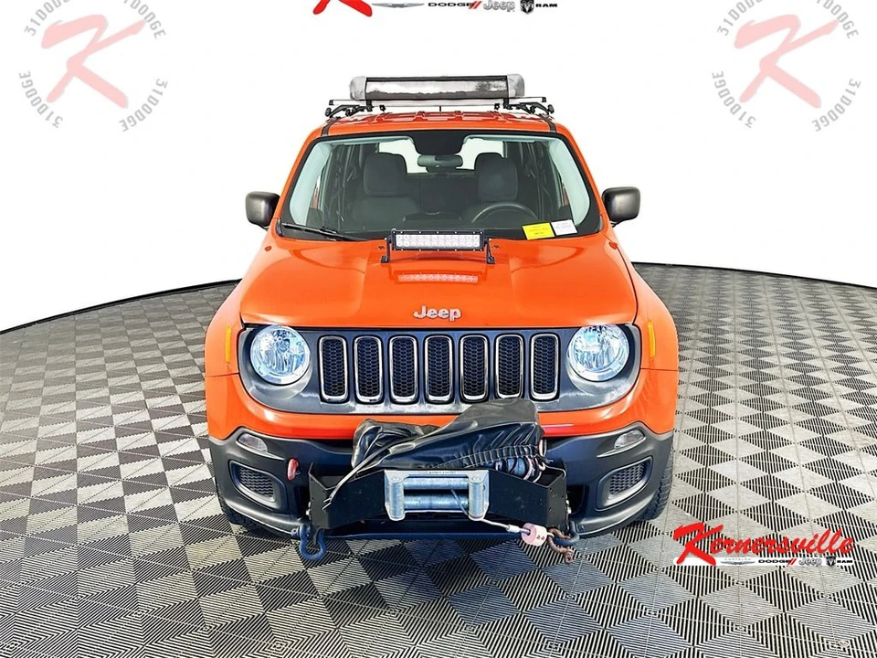 2017 Jeep Renegade - Image 2 of 21