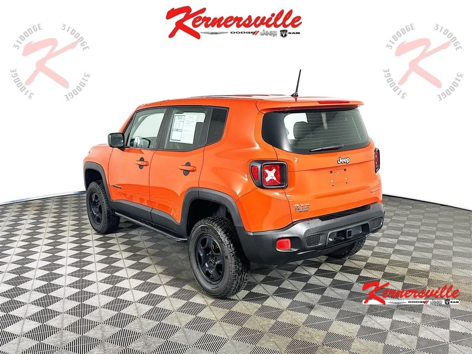 2017 Jeep Renegade - Image 5 of 21