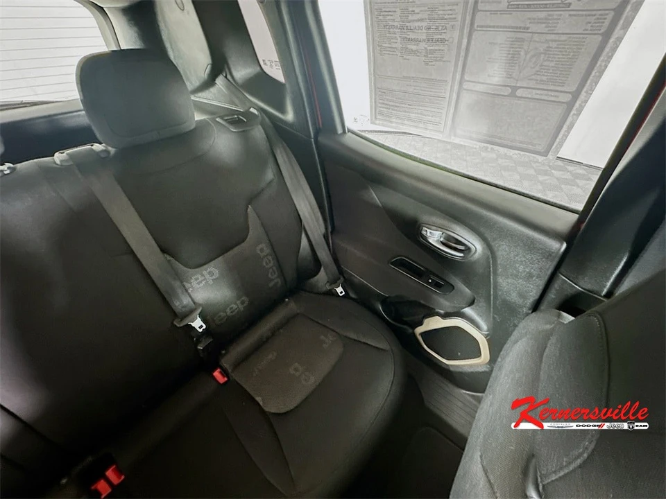 2017 Jeep Renegade - Image 14 of 21