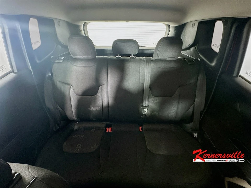 2017 Jeep Renegade - Image 13 of 21