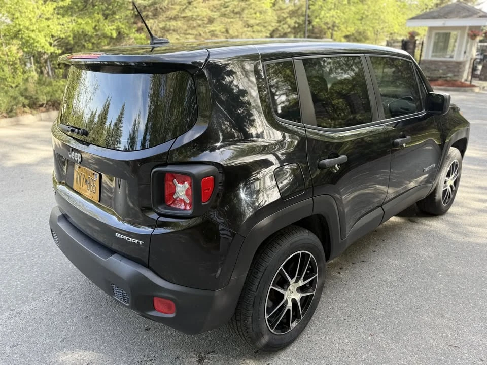 2017 Jeep Renegade - Image 10 of 16