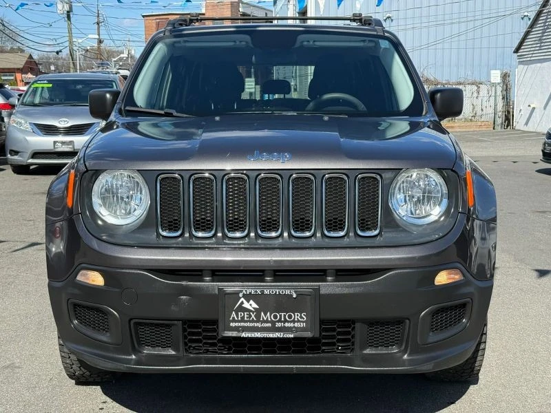 2017 Jeep Renegade - Image 2 of 12