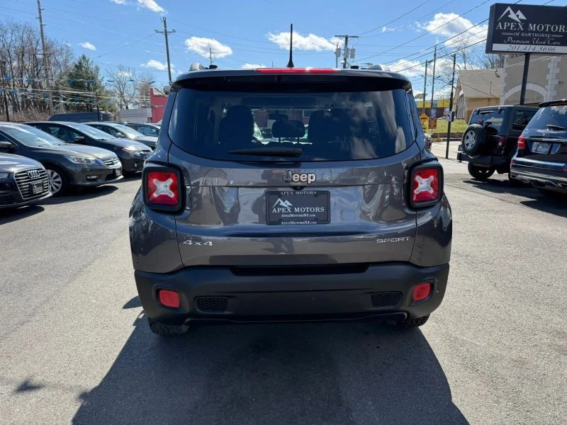 2017 Jeep Renegade - Image 9 of 12