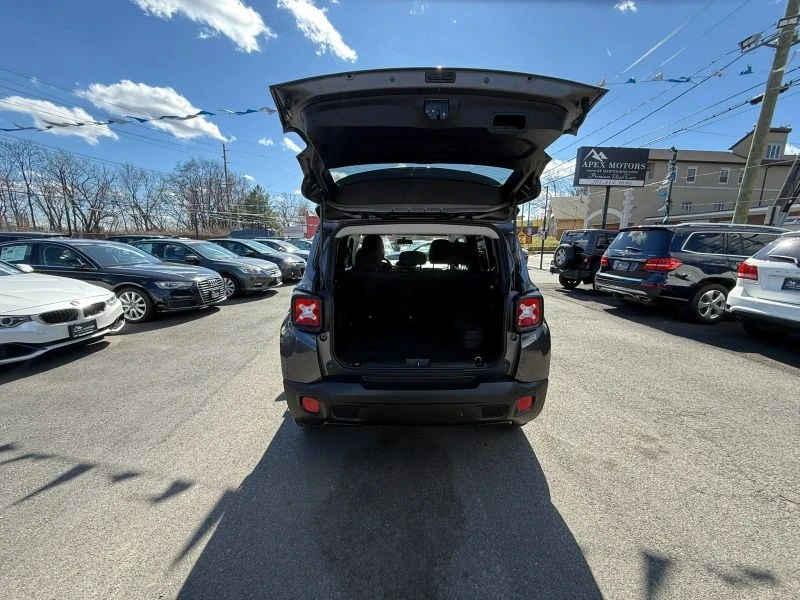 2017 Jeep Renegade - Image 10 of 12