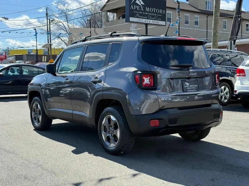 2017 Jeep Renegade - Image 5 of 12