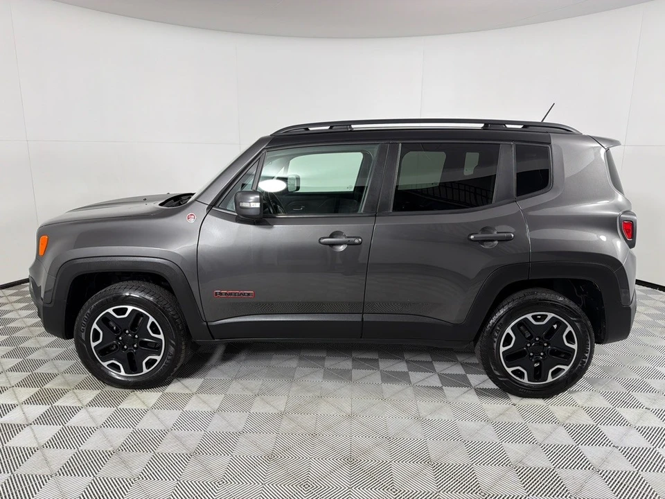 2017 Jeep Renegade - Image 8 of 21