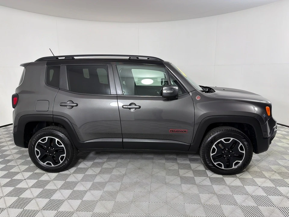 2017 Jeep Renegade - Image 4 of 21