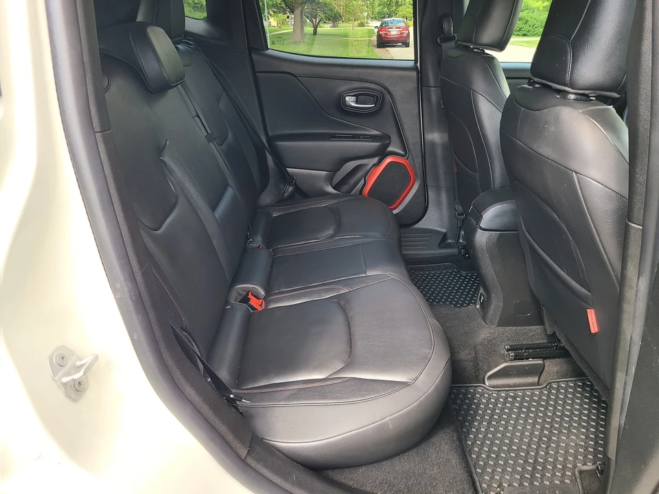 2017 Jeep Renegade - Image 15 of 21
