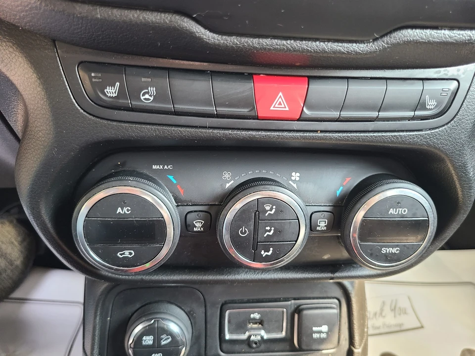 2017 Jeep Renegade - Image 21 of 21