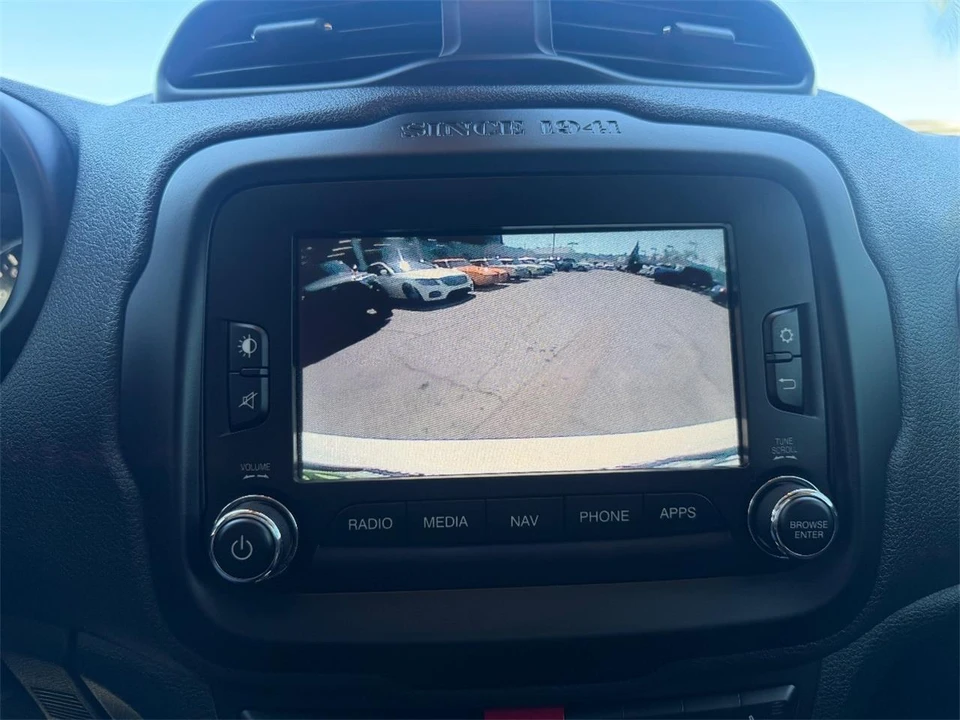 2017 Jeep Renegade - Image 17 of 25