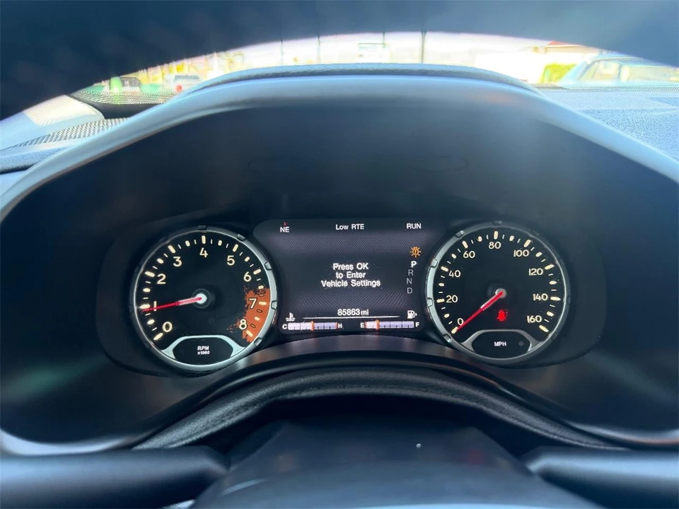 2017 Jeep Renegade - Image 16 of 25