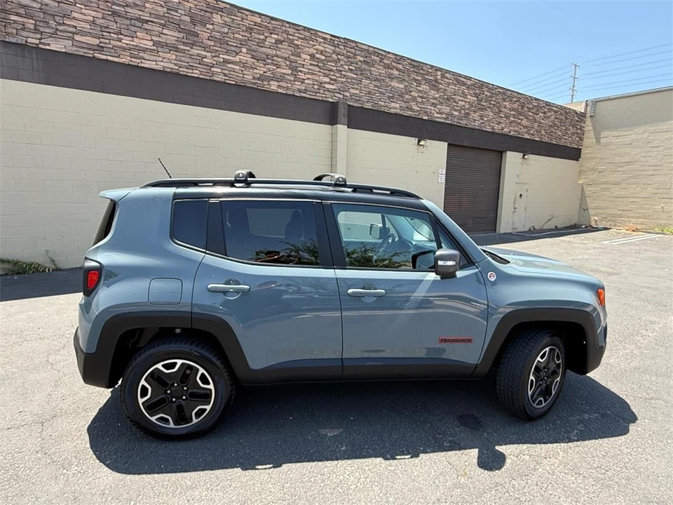 2017 Jeep Renegade - Image 10 of 29