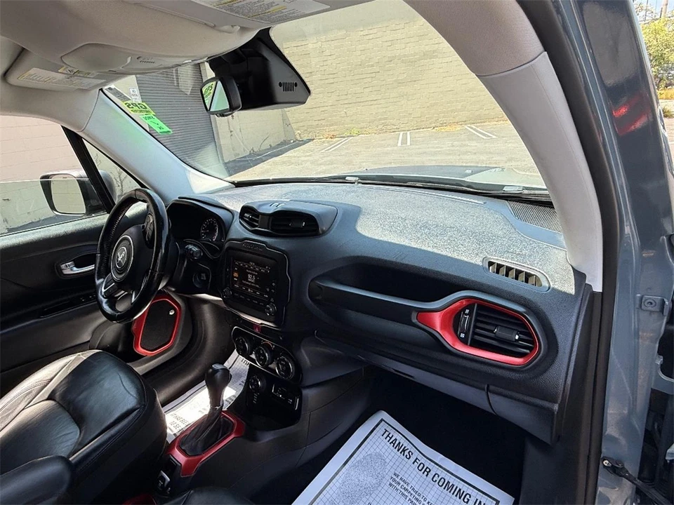 2017 Jeep Renegade - Image 15 of 29