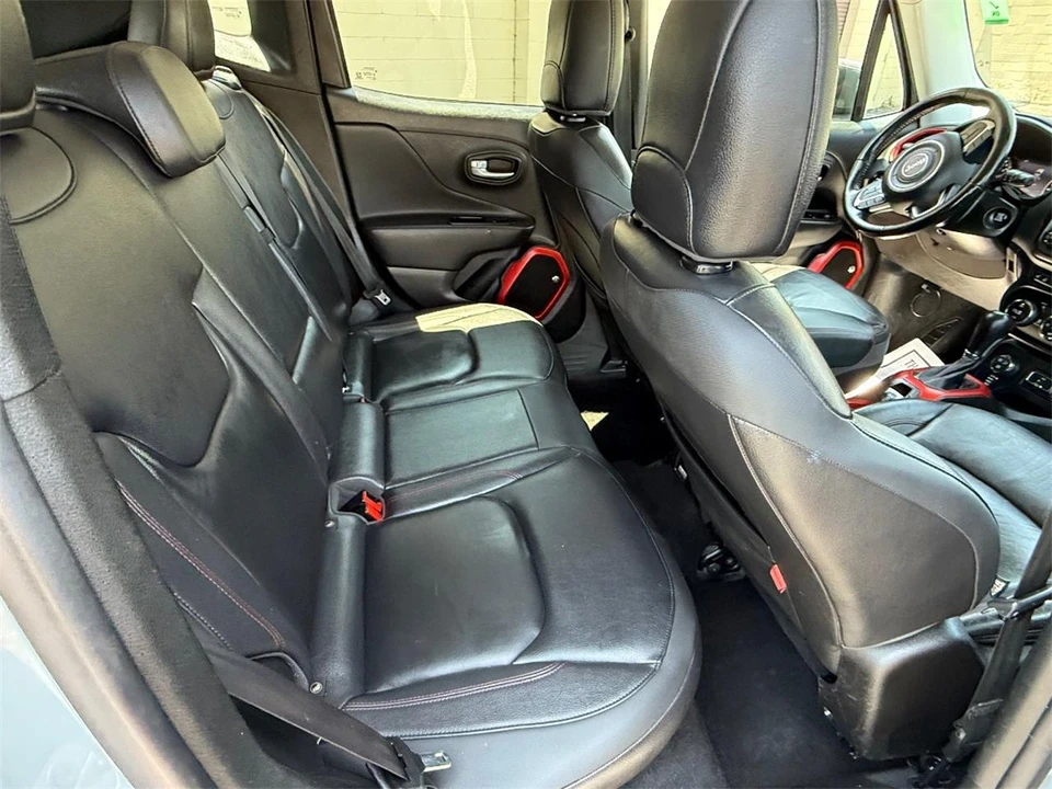 2017 Jeep Renegade - Image 18 of 29