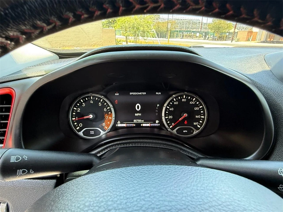 2017 Jeep Renegade - Image 24 of 29