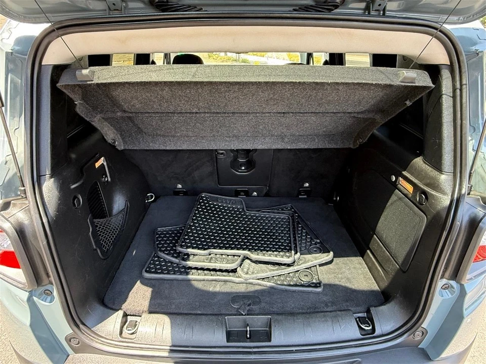 2017 Jeep Renegade - Image 23 of 29