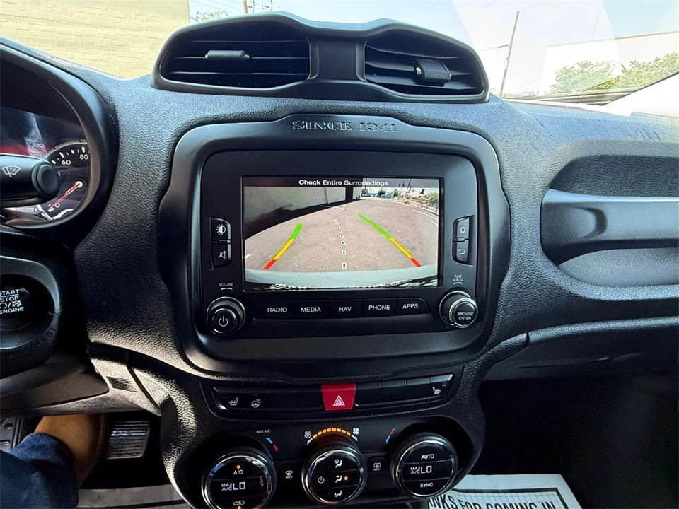 2017 Jeep Renegade - Image 28 of 29