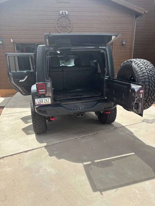 2017 Jeep JK Wrangler - Image 5 of 10