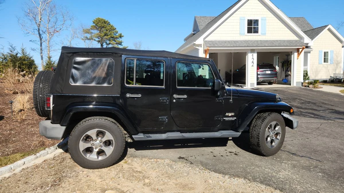 2017 Jeep JK Wrangler - Image 2 of 24