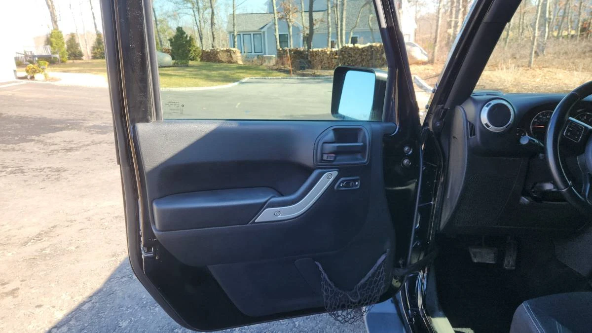 2017 Jeep JK Wrangler - Image 9 of 24