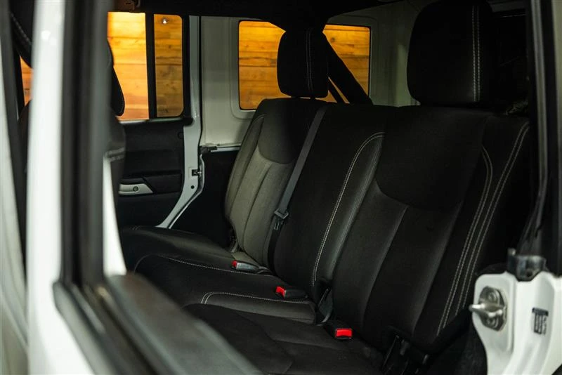 2017 Jeep JK Wrangler - Image 9 of 20