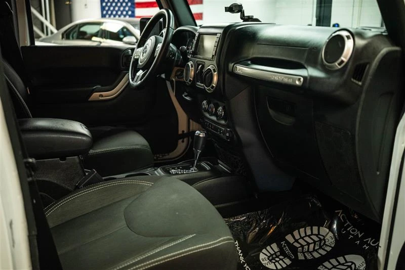 2017 Jeep JK Wrangler - Image 11 of 20