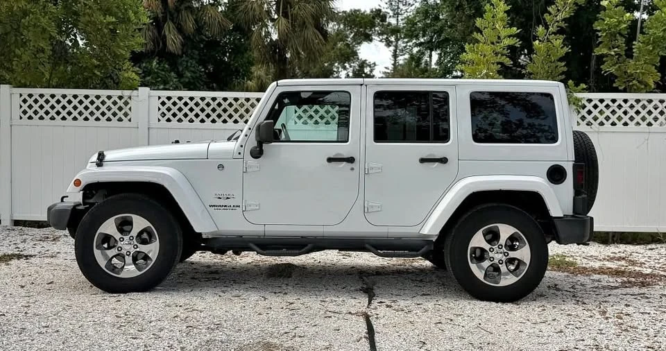2017 Jeep JK Wrangler - Image 2 of 7