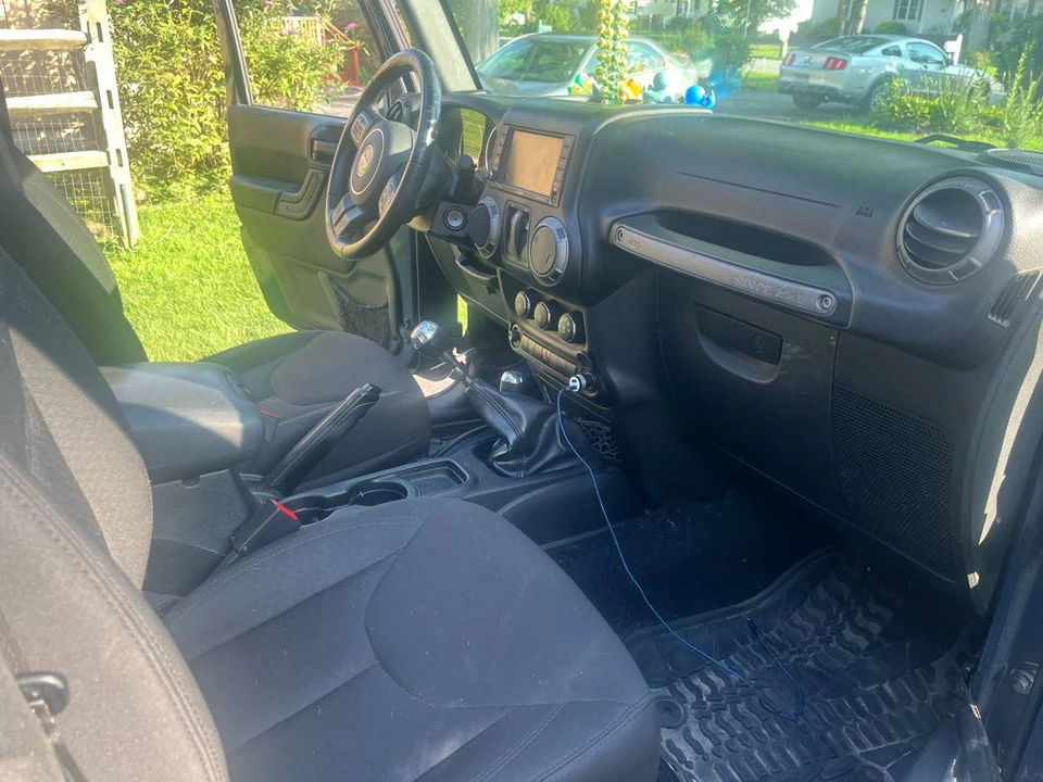 2017 Jeep JK Wrangler - Image 5 of 24