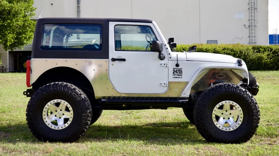 2017 Jeep JK Wrangler - Image 2 of 29