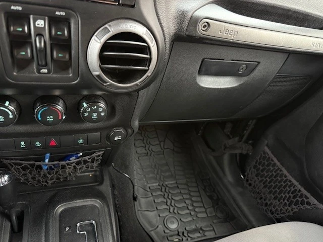 2017 Jeep JK Wrangler - Image 5 of 7