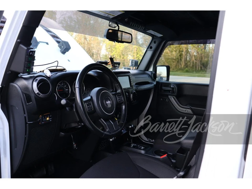 2017 Jeep JK Wrangler - Image 4 of 5