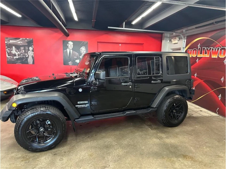 2017 Jeep JK Wrangler - Image 26 of 31