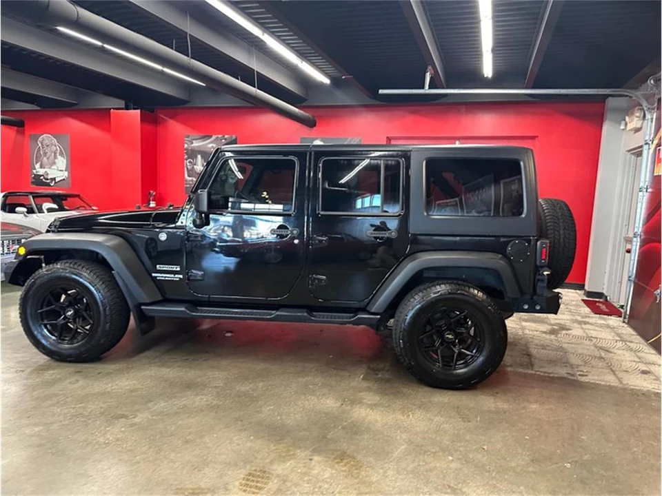 2017 Jeep JK Wrangler - Image 24 of 31