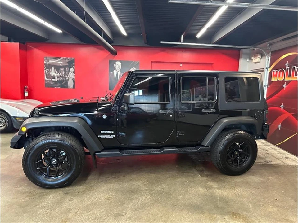 2017 Jeep JK Wrangler - Image 27 of 31