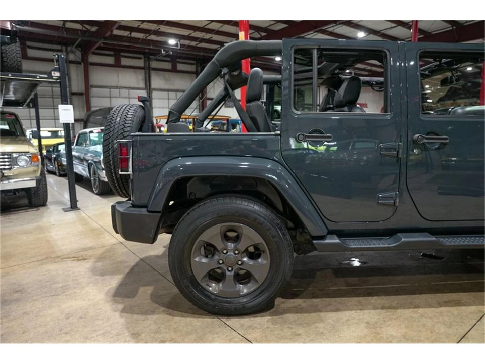 2017 Jeep JK Wrangler - Image 9 of 31