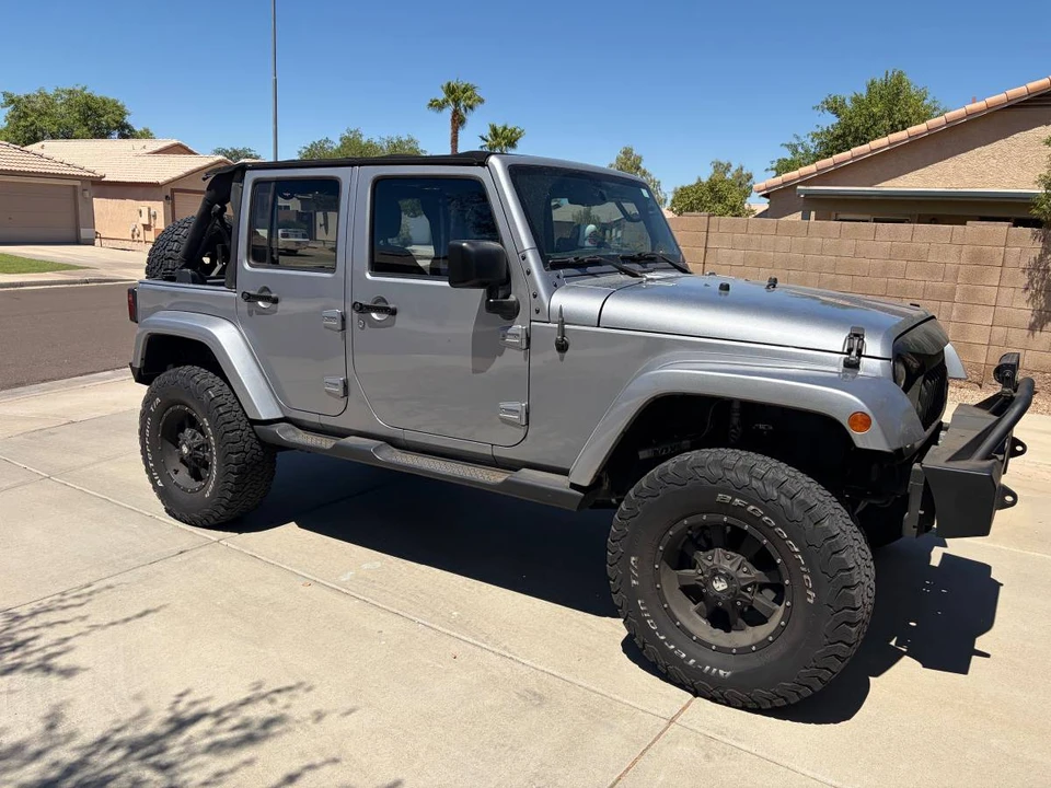 2017 Jeep JK Wrangler - Image 2 of 9