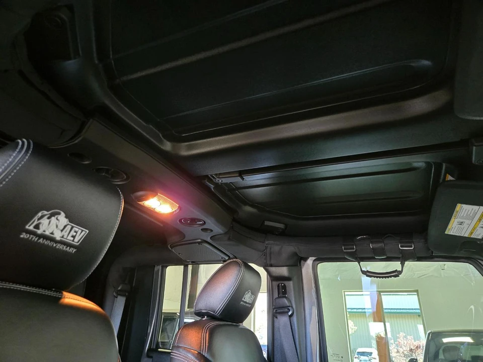 2017 Jeep JK Wrangler - Image 14 of 19