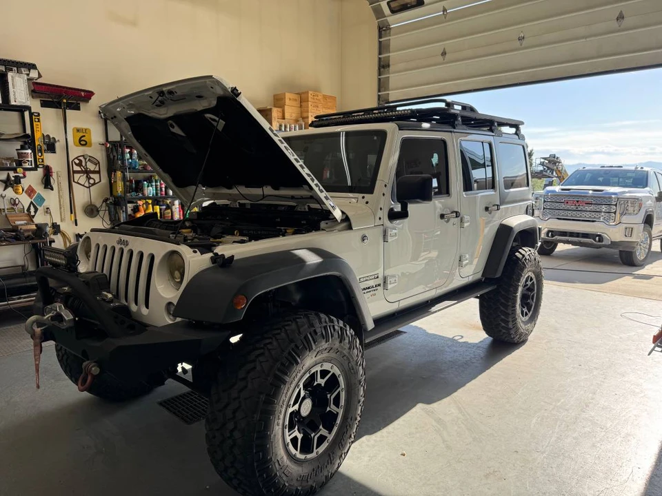 2017 Jeep JK Wrangler - Image 10 of 12
