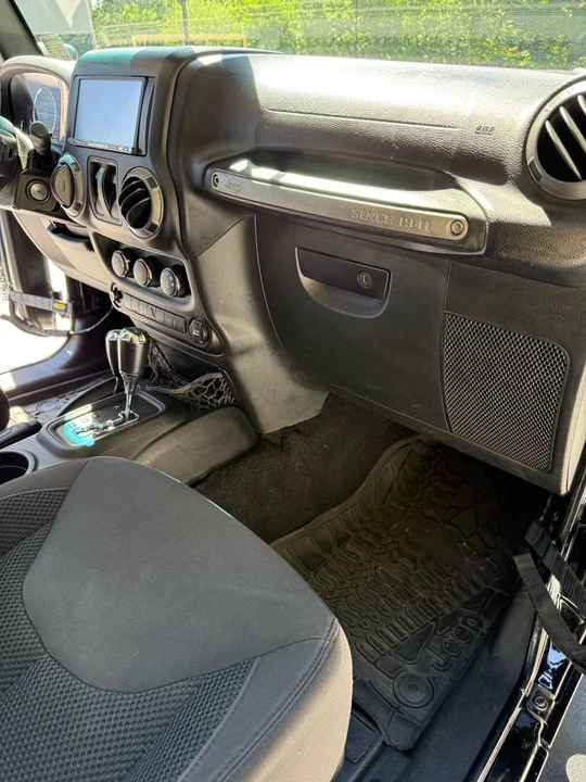 2017 Jeep JK Wrangler - Image 17 of 24