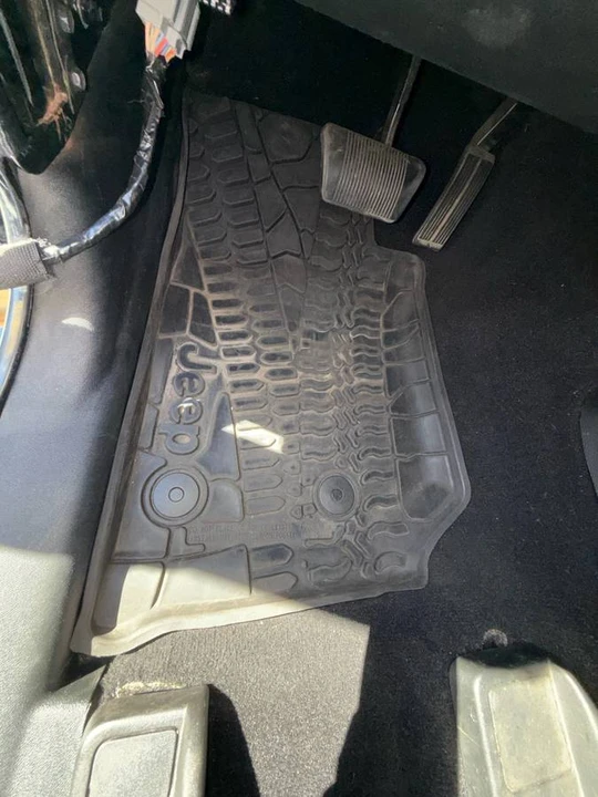 2017 Jeep JK Wrangler - Image 16 of 24