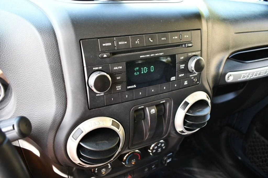 2017 Jeep JK Wrangler - Image 14 of 31