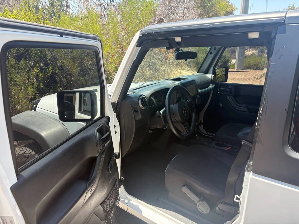 2017 Jeep JK Wrangler - Image 10 of 17