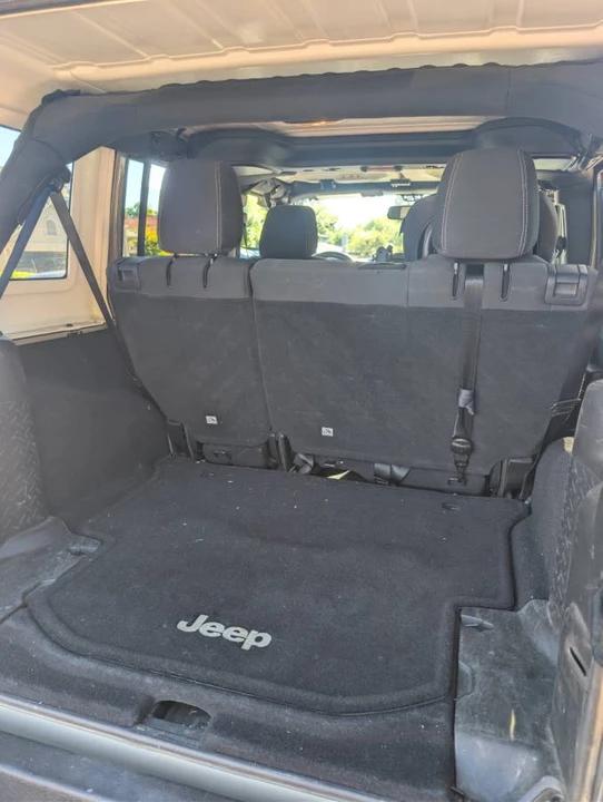 2017 Jeep JK Wrangler - Image 8 of 9