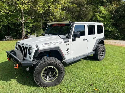 2017 Jeep Wrangler Unlimited Smoky Mountain Edition