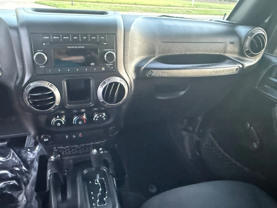 2017 Jeep JK Wrangler - Image 28 of 31