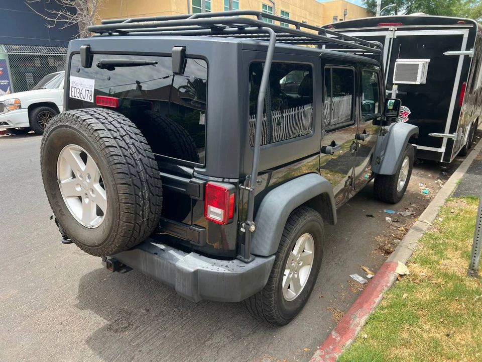 2017 Jeep JK Wrangler - Image 4 of 7
